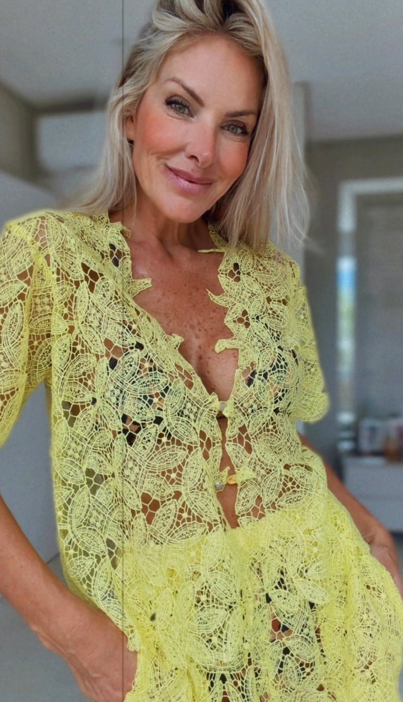 Conjunto de renda amarelo