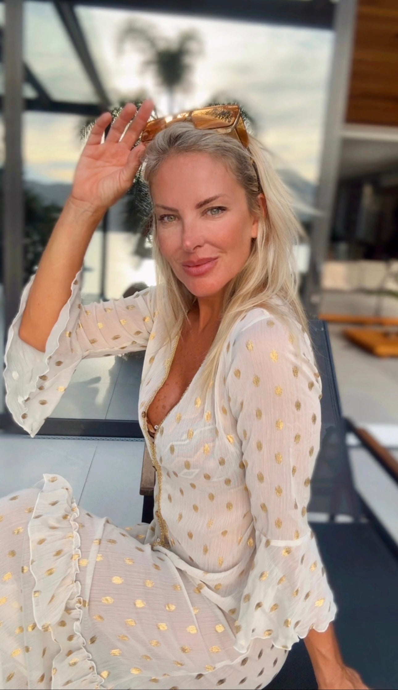 Saída de Praia LA ROCHELLE - NUDE COM DOURADO